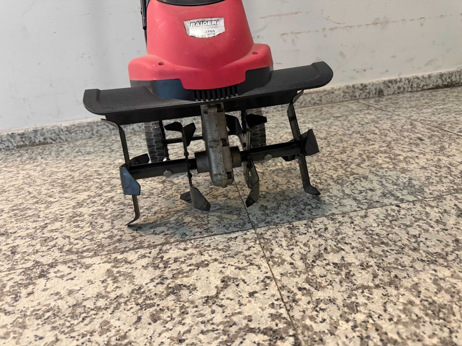Мотофреза електрическа 1000W 365mm с колела RD-ET03