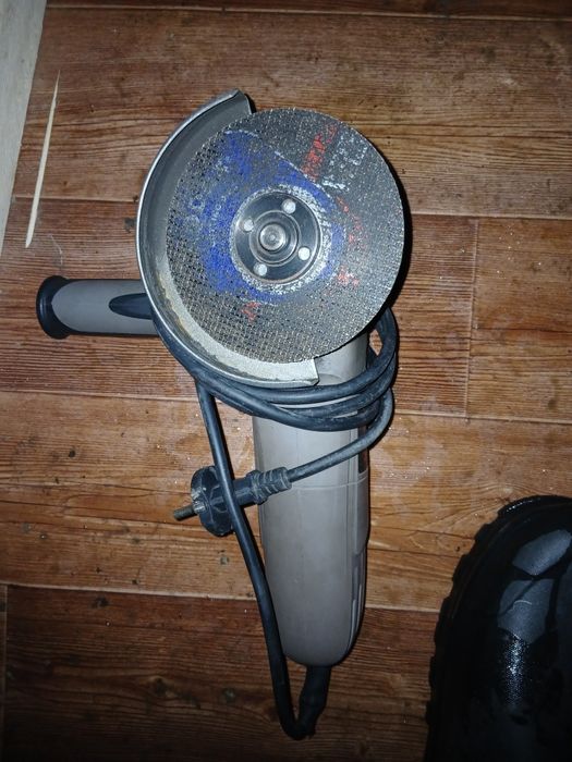 Болгарку, перфоратор