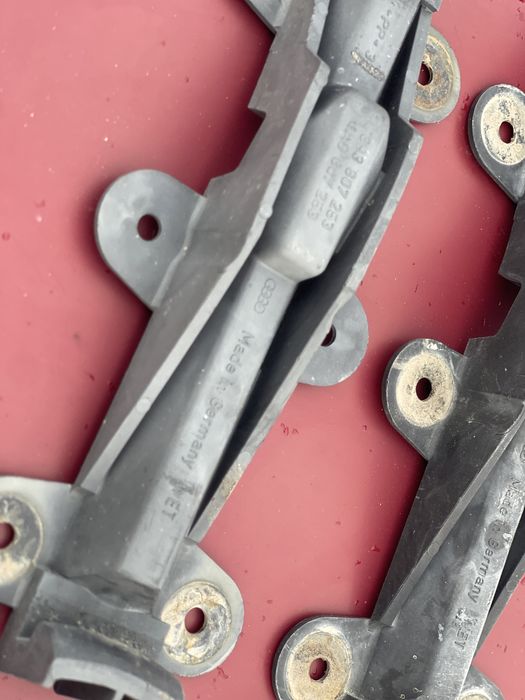 Крепление переднего бампера ауди 100 а6