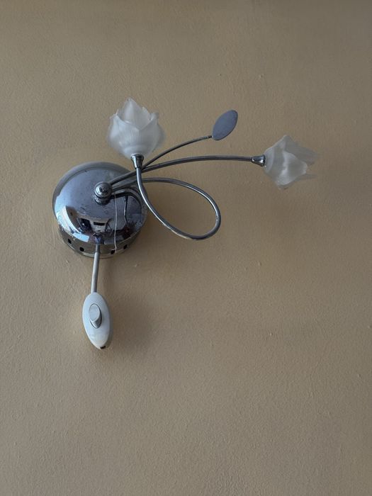 Продам зеркало со шкафом