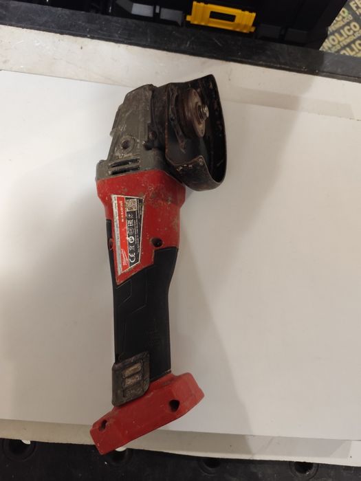Безчетков акумулаторен ъглошлайф Милуоки Milwaukee M18 CAG125X
