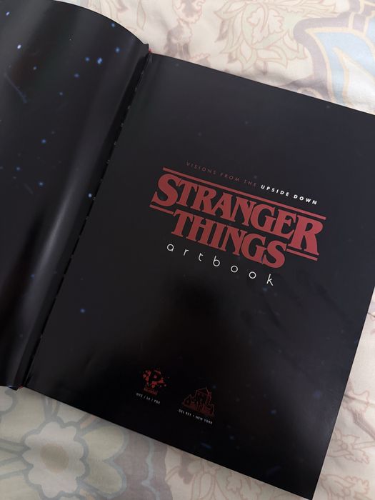 Stranger Things - Visions from the Upside Down (артбук)