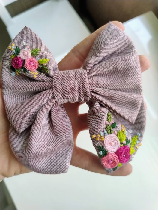 Панделка за коса