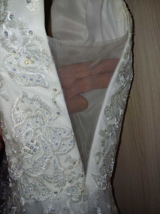 Rochie mireasa Sherri Hill ivoire