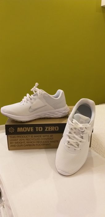 Нови Nike маратонки