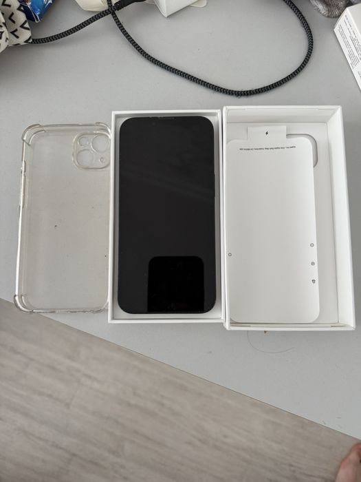 iPhone 13 128гб в хорошем