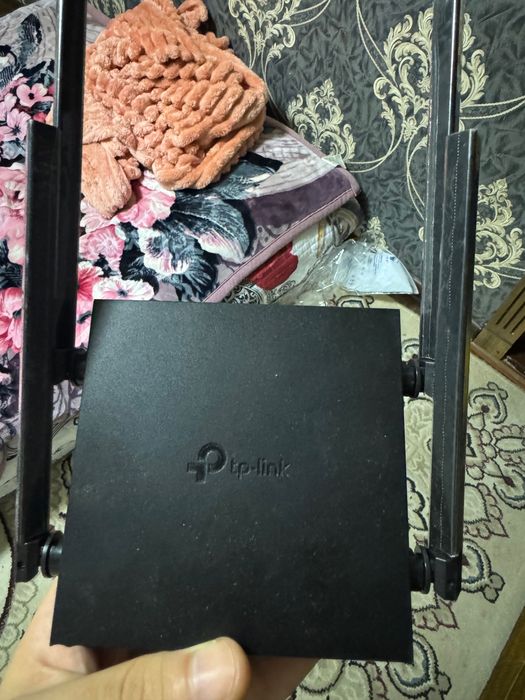 Срочно продается wi fi роутер четырех антенный