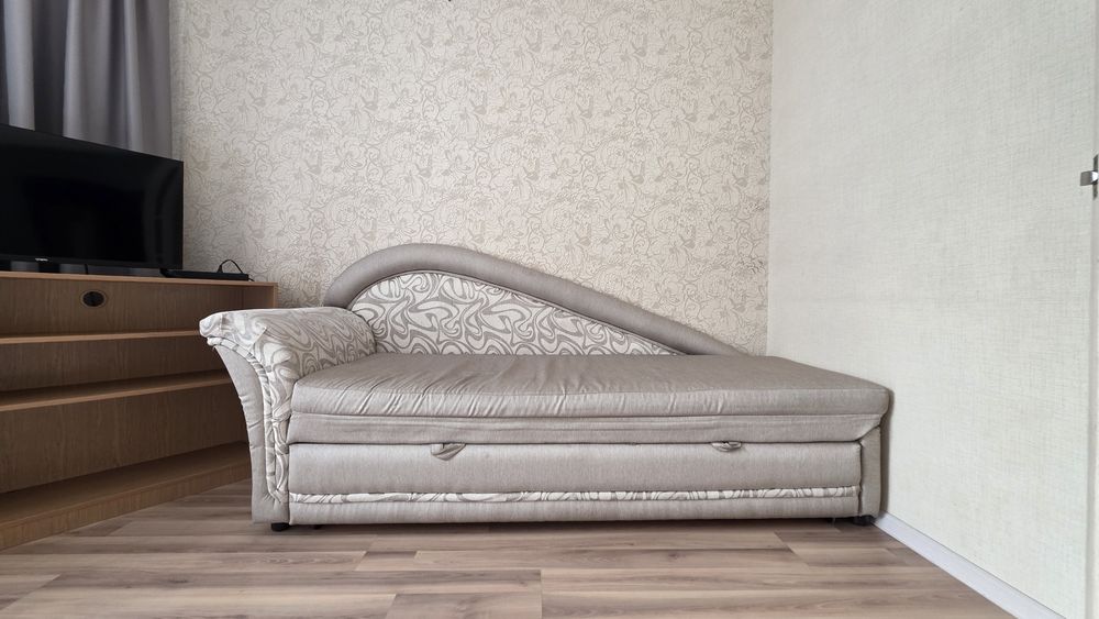 Продам диван 220 см в длину