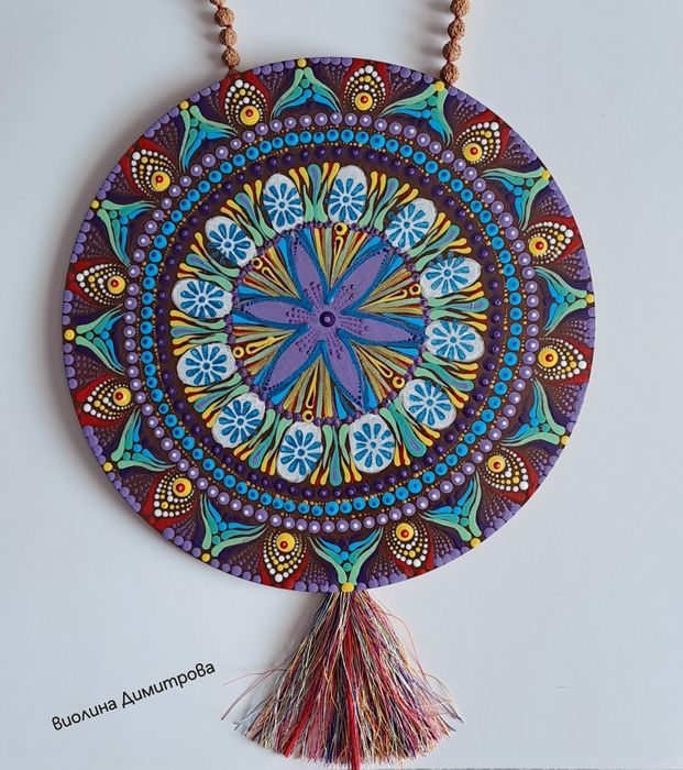 Изработка на ръчно направени Мандали