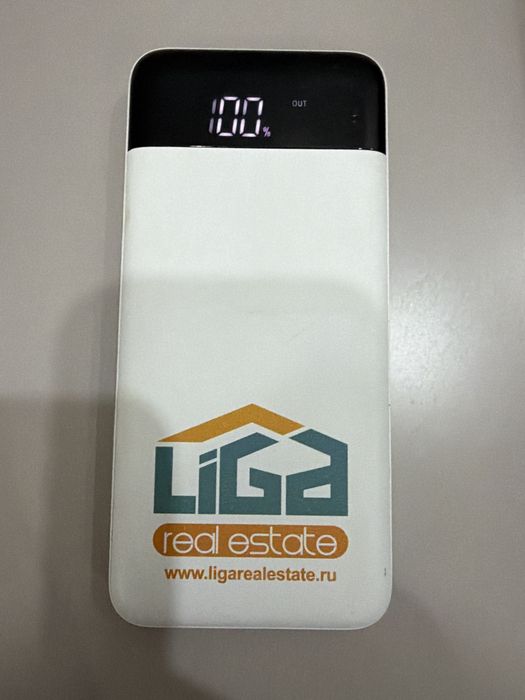 Power Bank с дисплеем процента заряда