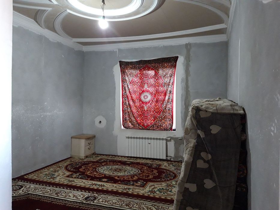 Uy sotiladi Nazarbekda