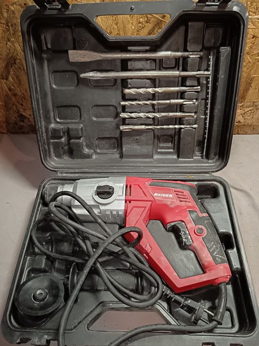 Перфоратор Raider RDP-HD05S.