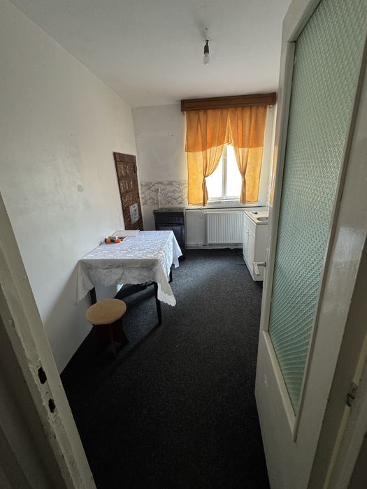 Inchiriez apartamanet 3 camere Targu Neamt