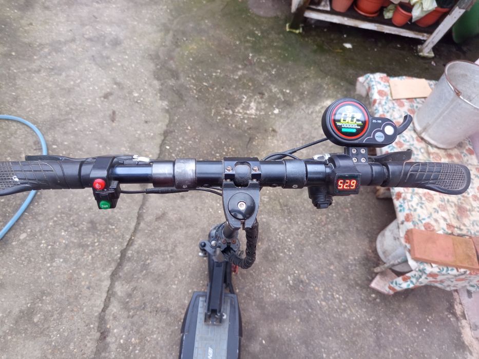 Vând trotineta electrică ienyrid m4 pro perfect funtionala