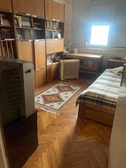 Продава се Тристаен апартамент в Търговище, Вароша - 78 кв.м за 1013 €/кв.м - Снимка #2