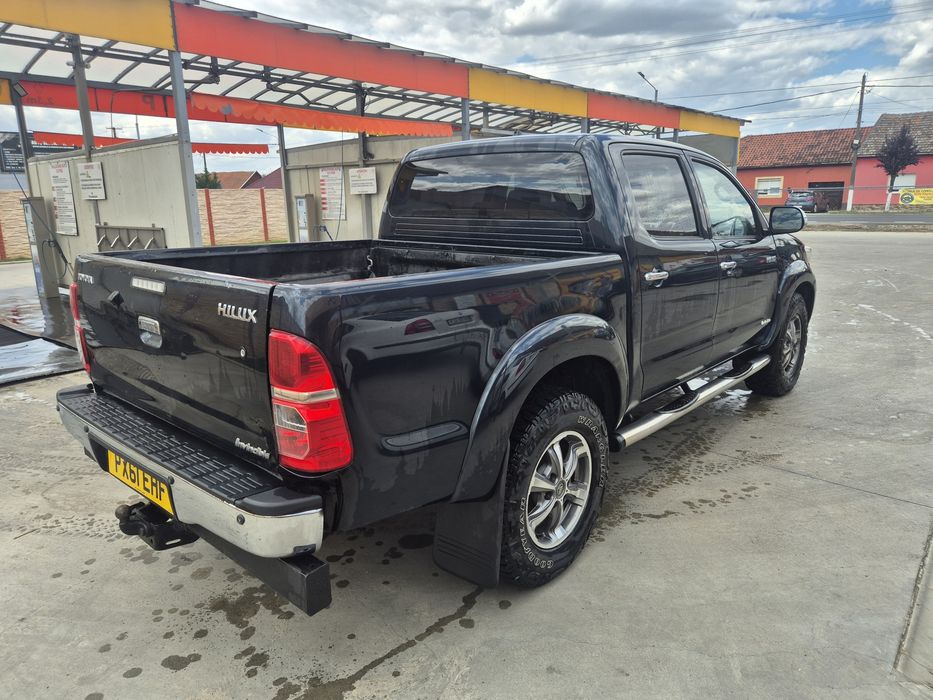 Toyota Hilux 3.0 Invincible 2012 Automata volan dreapta