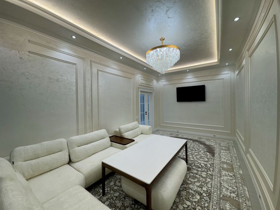 4х комнатная квартира, на 1 этаже. Рудакий.