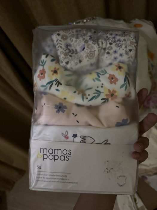 Продам 6 шт бодикоа carters