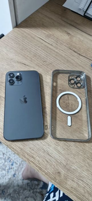 Продаю срочно Iphone 12 pro max 256gb