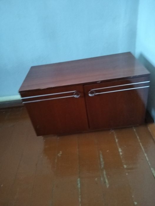 Тумбочка в отличном состоянии