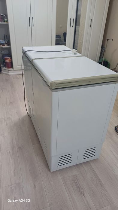 Морозильник продам