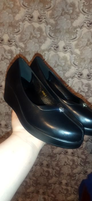 Продам туфли на плодформи