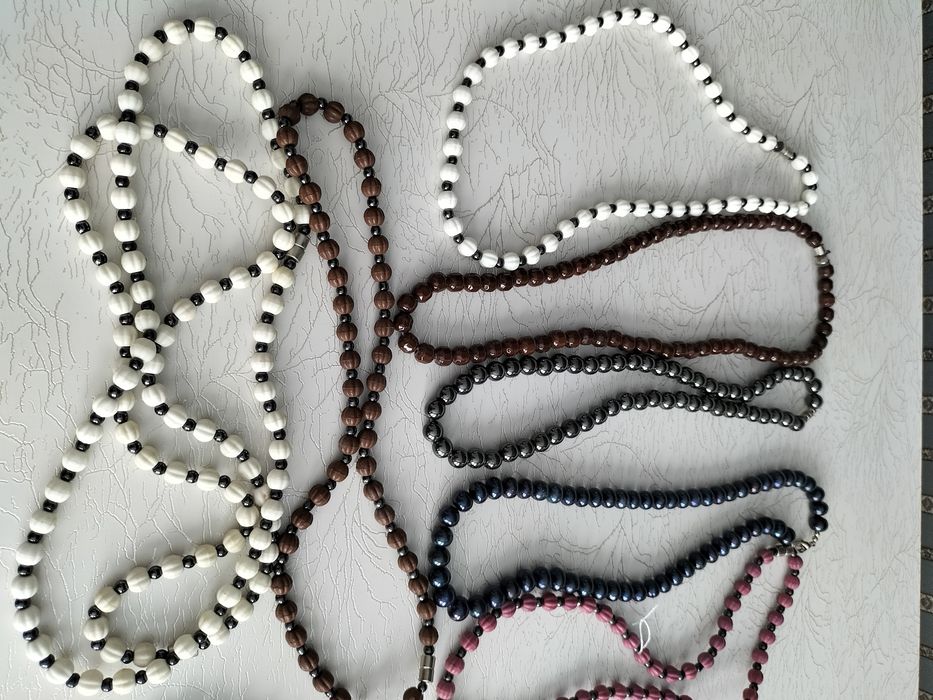 Бусы и браслеты из натуральных камней