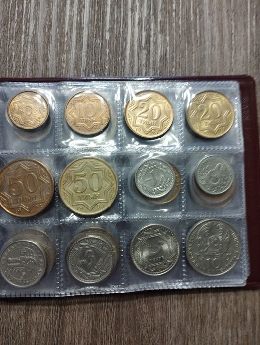 Продам для коллекции монеты Р К.