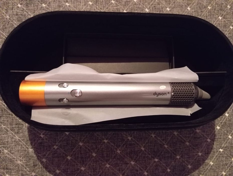 Продам фен Дайсон