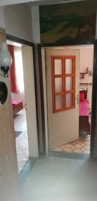 Продавам апартамент в центъра на гр. Хасково 0885661261