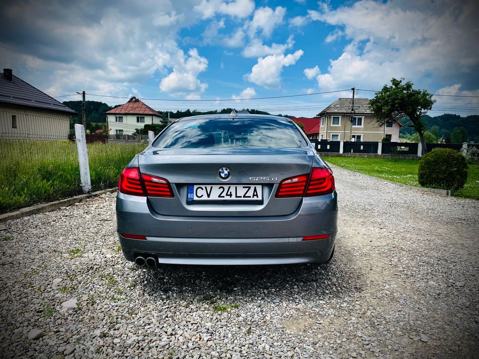 BMW 5 Series 2012 — imagine 5