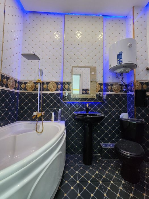 Sharq 2da Arzon Yangi dom sotiladi.