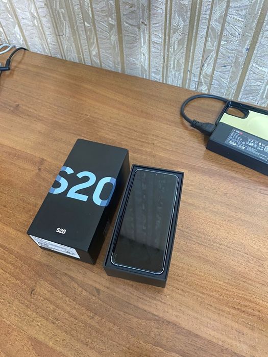 Samsung s20 Идеал