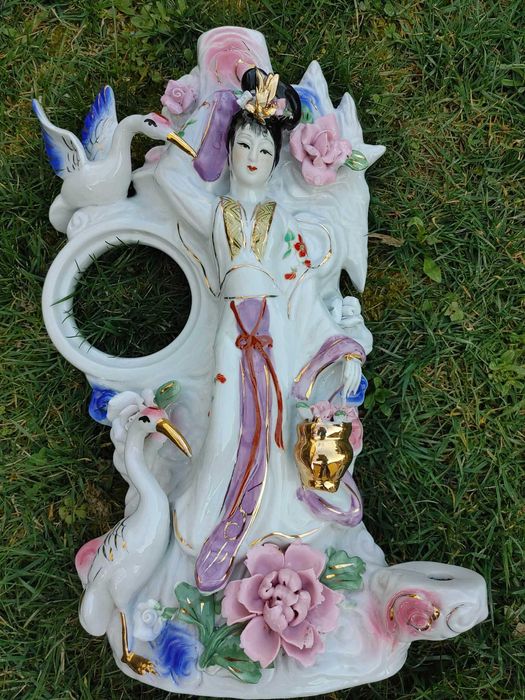 Statueta gheisa veche
