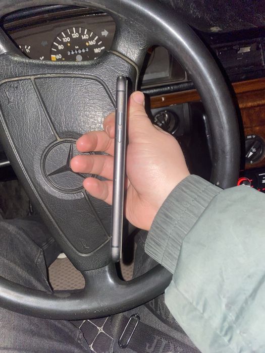 Продам Iphone 11 Айфон 11 64GB