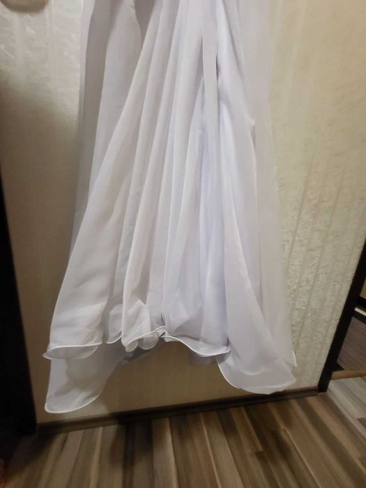 Rochie lunga de mireasa, corset reglabil