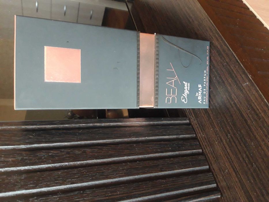 Дамски изискан парфюм с подарък черна рокля