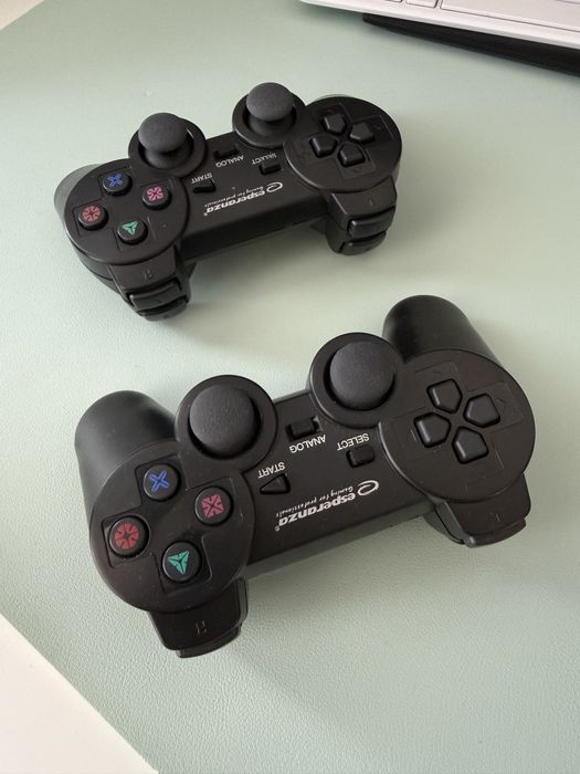 Controller PC cu vibratii