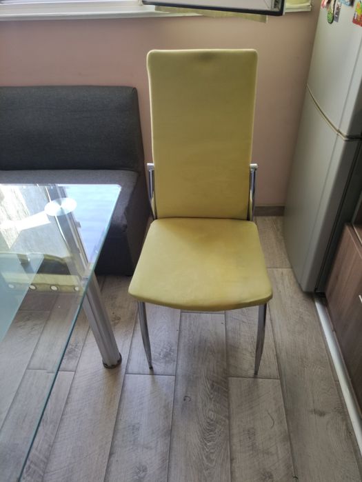 столове нови три броя