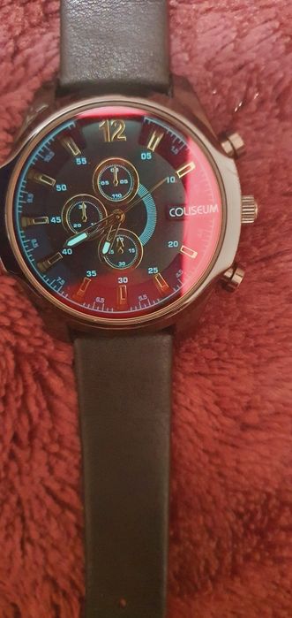 Продаются  фирменные часы