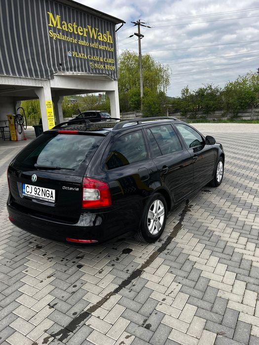 Masina Skoda Octavia 2