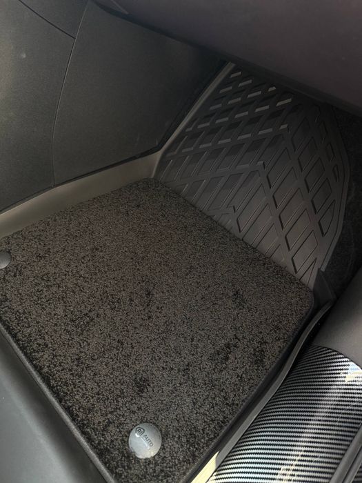 LEAMOTOR S16 orginal rezinka kovrik gilamliy polik keld holat idyal