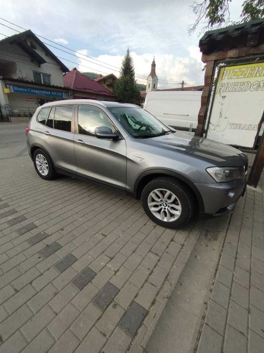 autotursim BMW X3 2011