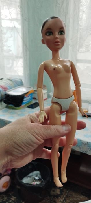 Кукла игрушка 2009 года