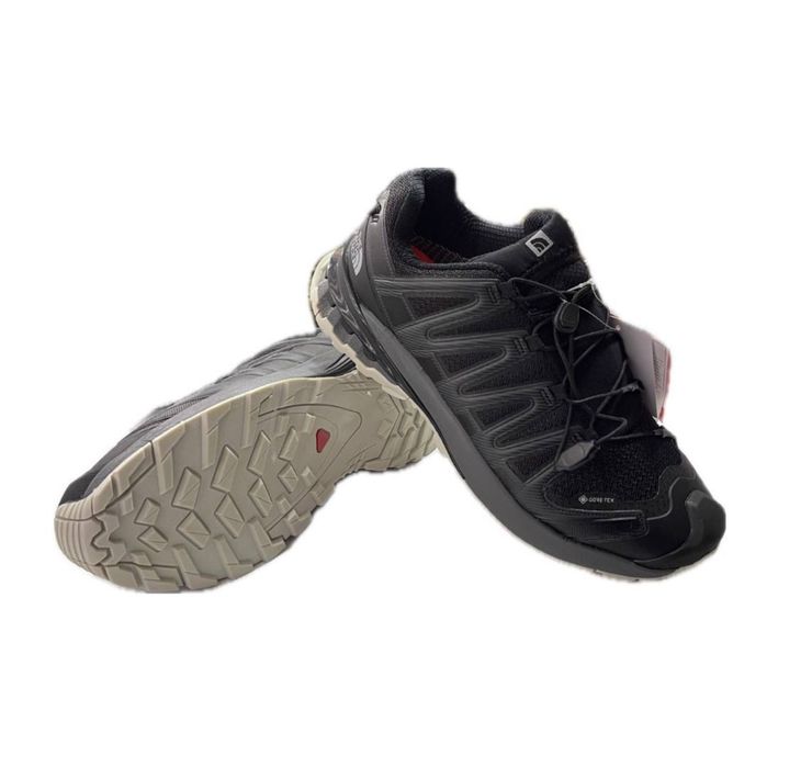 Трекинговые кроссовки The North Face. Vebram North Face Krossovkalari