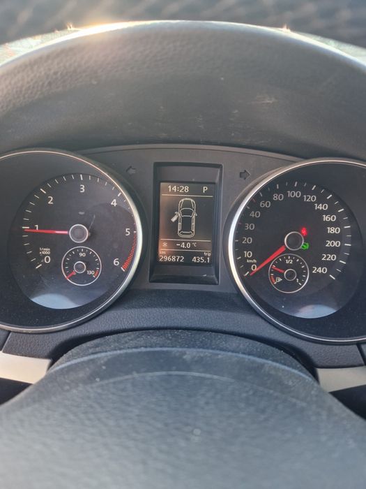 Vând volkswagen golf 6