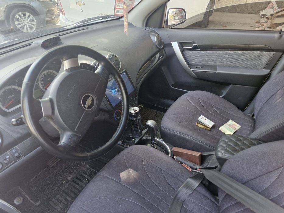 Nexia 3 avtomat sotiladi