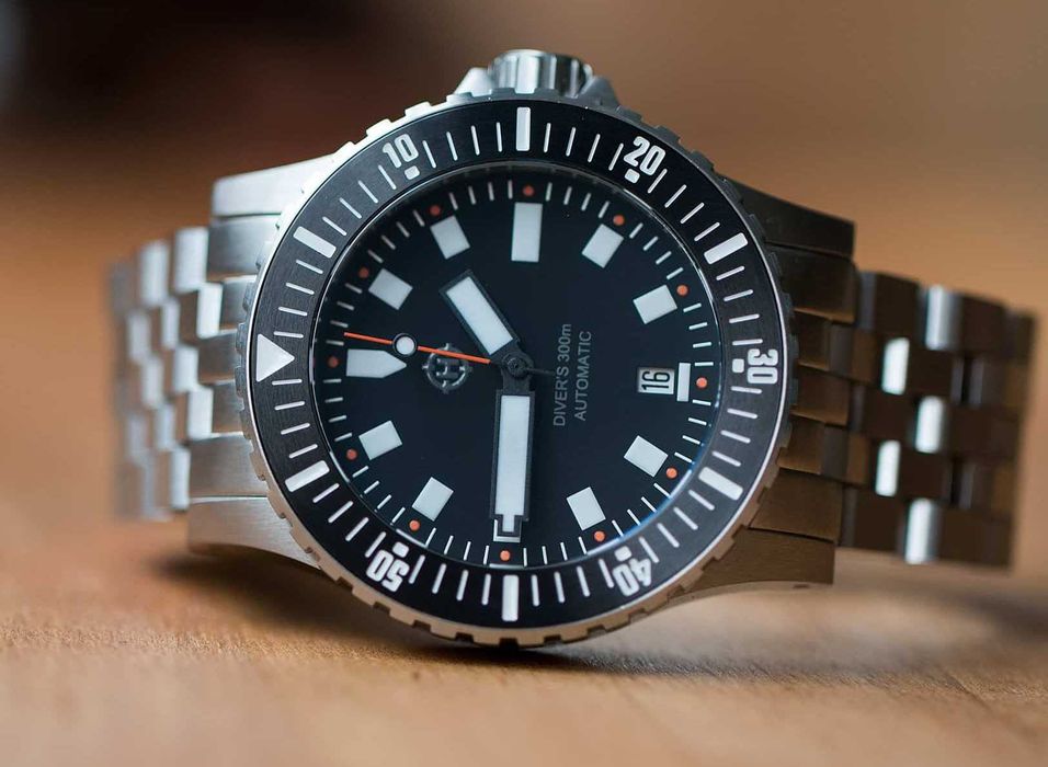 Helm Vanuatu automatic, 300m професионален дайвър, разменям