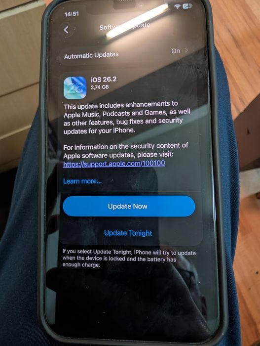iPhone 12 pro, изключително запазен с нова батерия