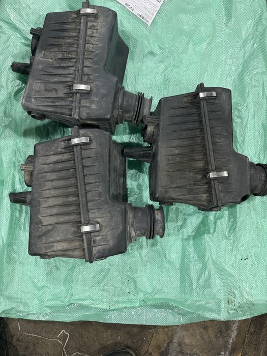 Корпус воздушного филтра БМВ е34 М50